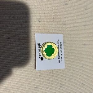 Girl Scouts Green Trefoil Membership Pin